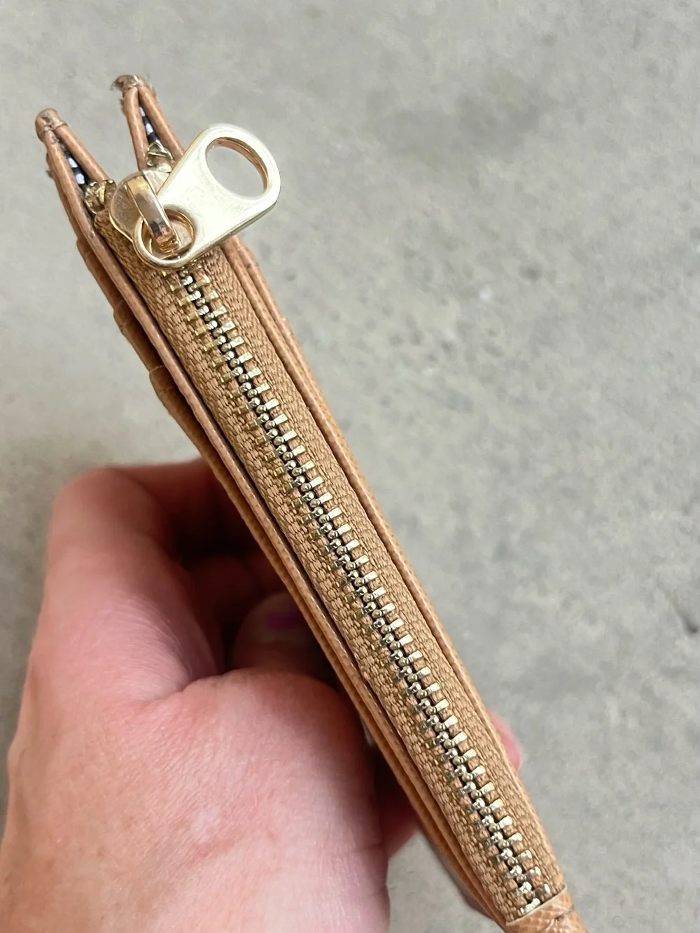 Louenhide card wallet
